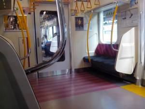 metrotraininside_zps3257f06e