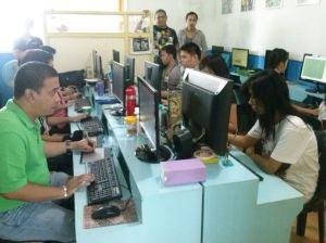 Trainees at Top Peg with 2 Trainers with Instructor Melvin & Edwin Devera